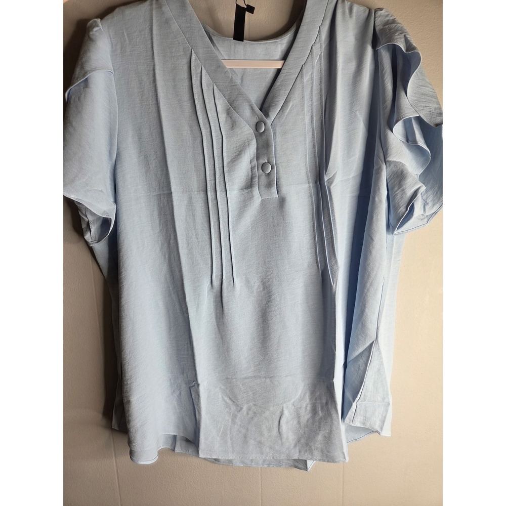 HOTGIFT Light Blue Pintuck V-Neck Flutter Sleeve Blouse Plus Size 2XL NEW